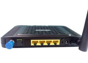 China DC 12V 0.8A GPON ONU Fiber Optic Equipment One Port Ftth Gpon Ont Modem factory