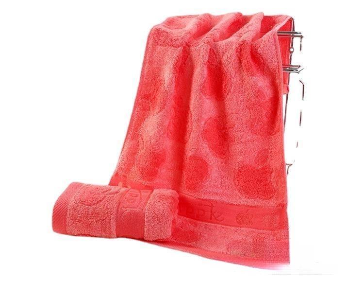 Achieve Maximum Absorbency with Our Jacquard Pattern Wood Fiber Dark Adult Large Towel