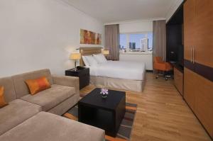 China Hotel style apartment interior furniture made by Laminate board for Wardrobe with minibar cabinets factory