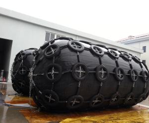 China Very low reaction and hull pressure floating pneumatic rubber fenders factory