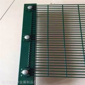 4.0mm Green Hot Dip Galvanized Welded Wire Mesh Fence