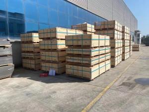 China Superior Surface Protection Wooden Aluminum Composite Panel with Lightweight and Elegant Design factory