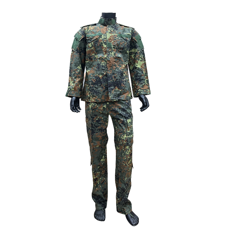 Protection Class Basic Protection Men's Breathable Sports Uniform with Customized Design