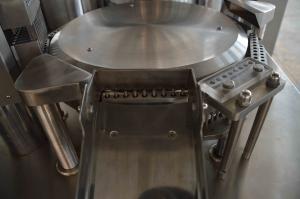 China Automatic Powder Capsule Filling Machine With 200 Capsules / Minute factory