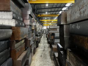 China 10Ni3MnCuAl Mold Base Steel Reliable Material For Injection Molds factory