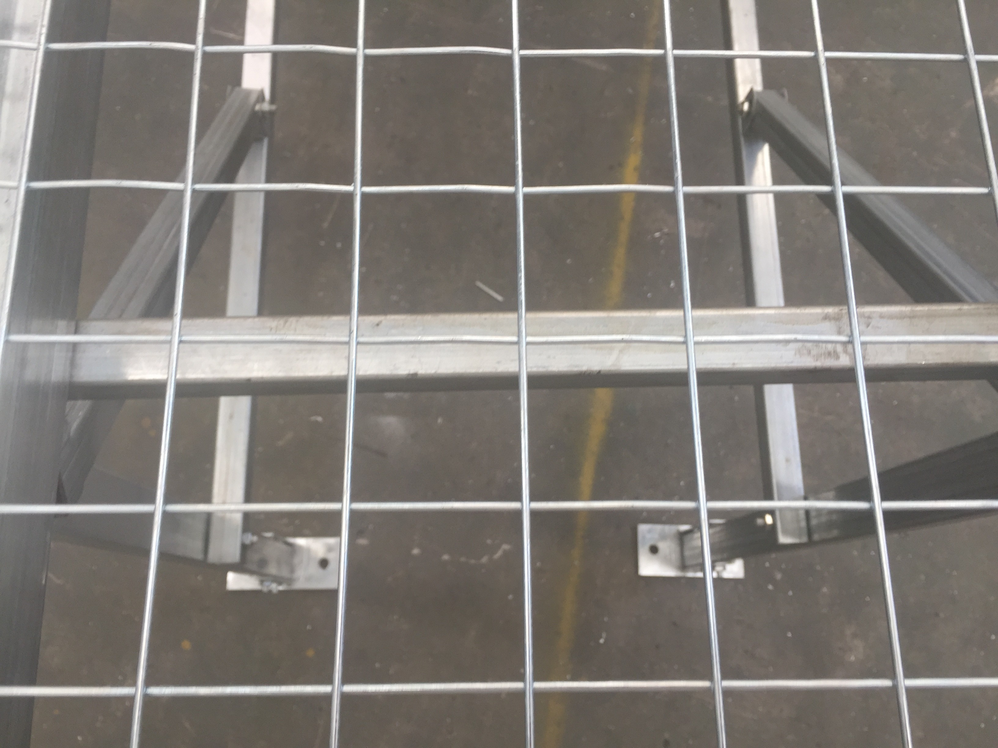 Galvanized Welded Mesh Fence For Flower Bud And Vegetable Shoots
