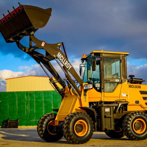1670-20 Tire Mini Articulated Wheel Loader, 5300kg Operating Weight Front End