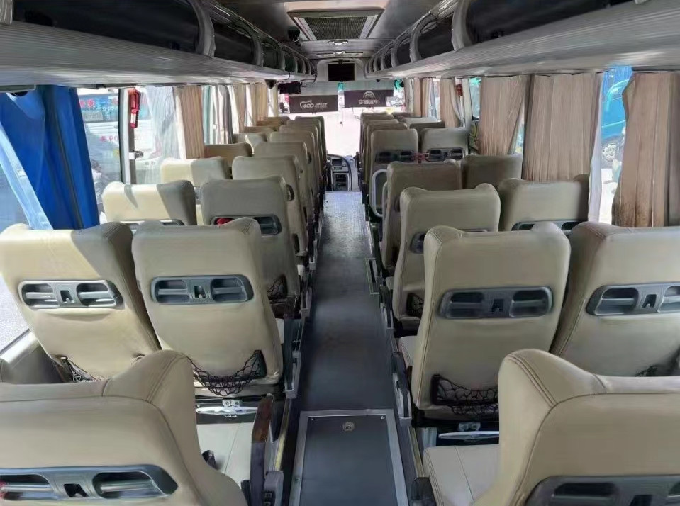 Used Shuttle Bus Yutong ZK6110 Used Church Bus 49-51seater Rear Engine Bus Two Doors