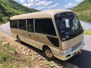 China Used Mini Bus Toyota Coaster 15B Engine 23/29 Seats Used Passenger Bus Low Kilometer factory