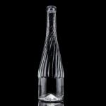 Glass Body Material 500ml 700ml Whiskey Wine Bottle with Unique Bottom Raised
