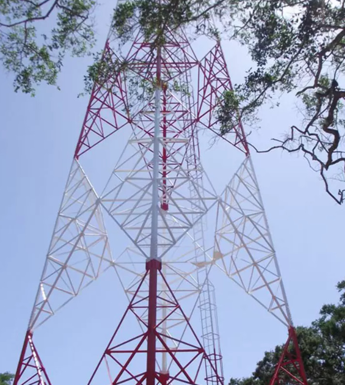 Three Leg Galvanized Angle Iron Telecommunication Tower For Strong Signal Coverage