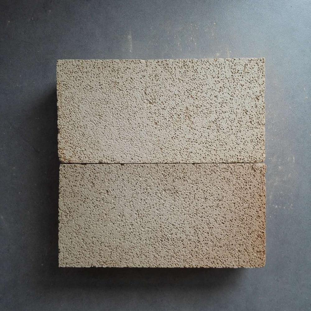 Insulation High Alumina Poly Brick with 0.8 Bulk Density and Common Refractoriness