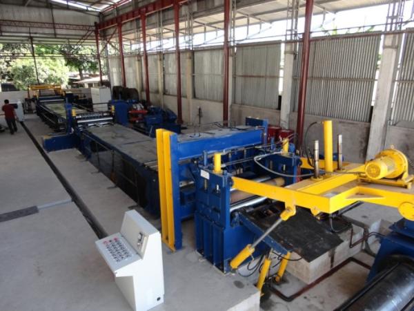 0.4-4.0MM Thickness Steel Coil Slitting Machine High Speed Steel Width 1600MM