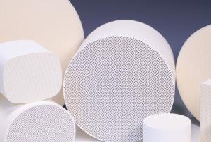 China Cordierite Cellular Ceramic Substrates Round For Catalytic Converters factory