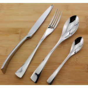China Royal high quantity Stainless steel cutlery/flatware set factory