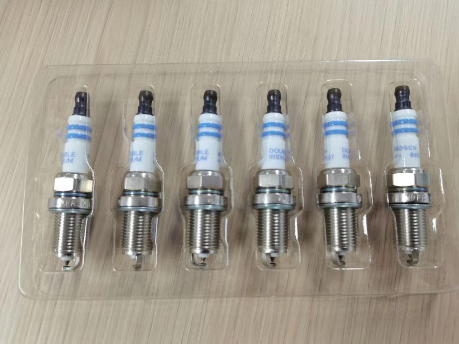 610800190174 Gas Twin Iridium Alloy Spark Plug for Cummins Engine Parts OE NO. 1000450457