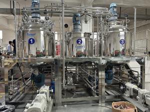 China High Shear Homogenizing Vacuum Emulsifier Mixer Lotion Emulsifying Machine factory
