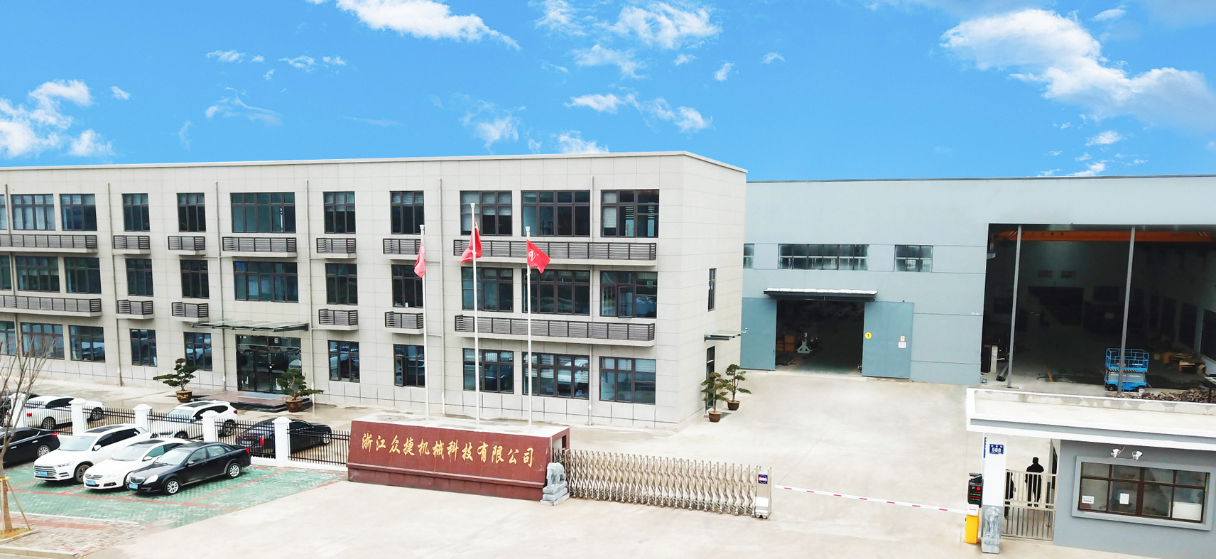 Easy Operation and Maintenance Tubes Pe Pipe Extrusion Line Customized Automatic Motor