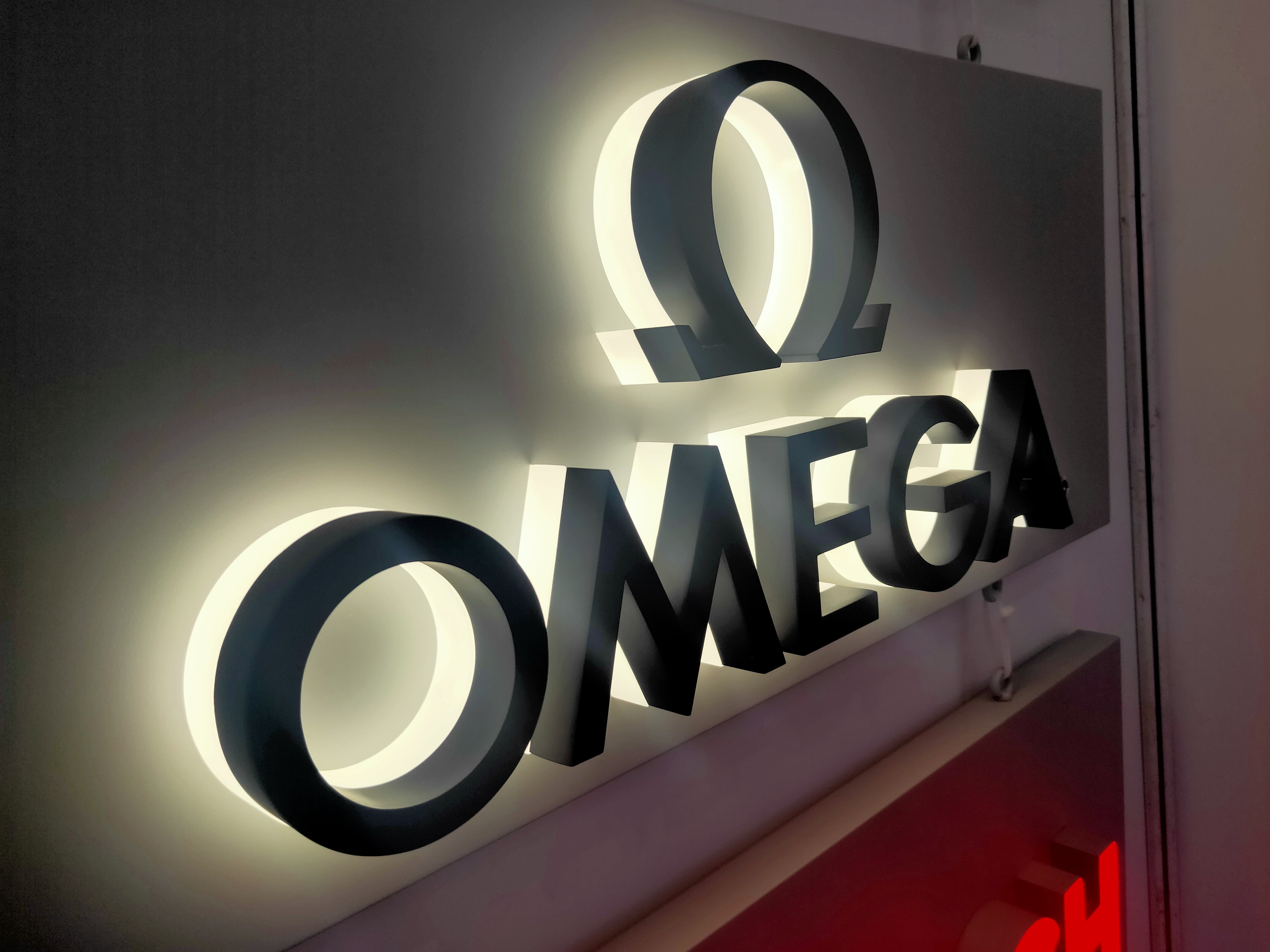 Custom Signs Logo Metal Brand Advertising Gold Metal Wall Decor Business Signs Alphabet Letters 3D Metal Logo