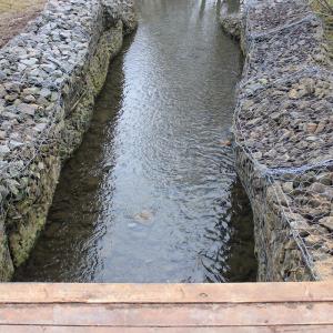 China Woven Gabion Box River Bank Erosion Control Heavy Duty Galvanized Flood Barrier factory