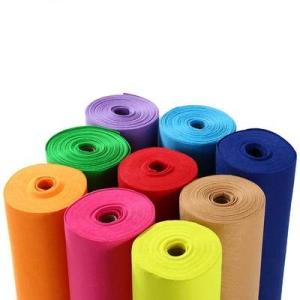 China Colorful Christmas Tree DIY Felt Nonwoven Fabric in 1mm-5mm Thickness with Spunlace factory