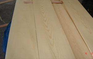 China 0.45 mm Natural Yellow Pine Crown Cut Veneer With Crown Grain factory
