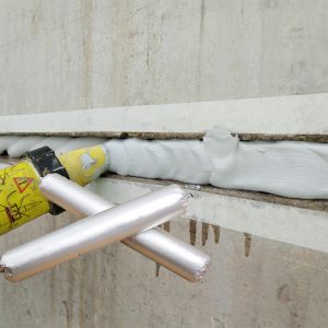 White Low-Modulus Elastomeric building expansion joint Sealant 300ml Cartridge