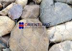 Customized Size Gabion Mesh Cage , Curved Gabion Baskets High Rigidity