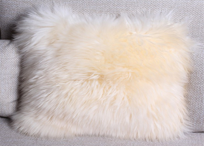 Long Wool Decorative Pillows For Couch , Chair Brown Fur Throw Pillows Cover