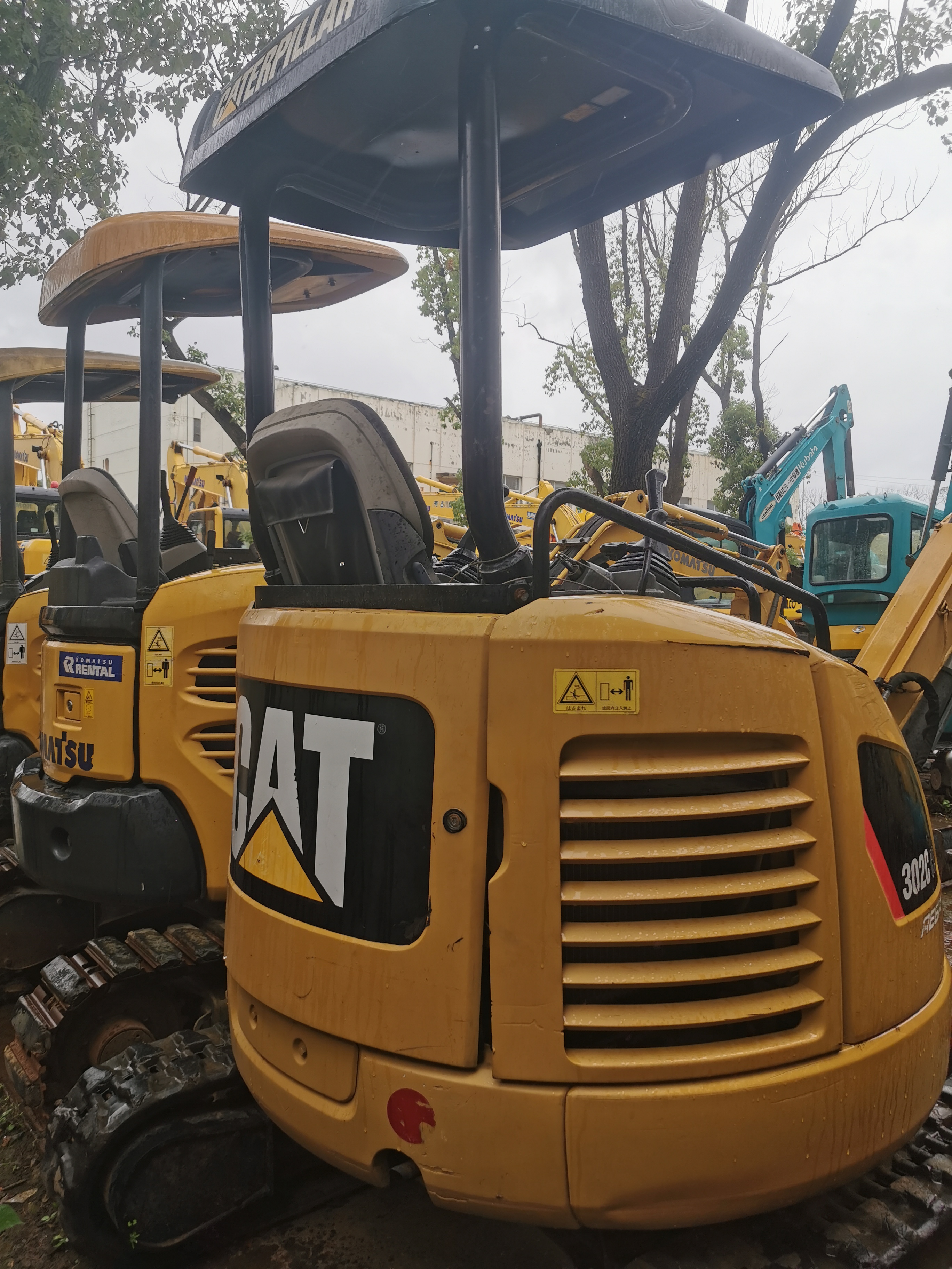 CAT302C Excavator with Original Hydraulic Pump Good Condition 0.04 Bucket Capacity