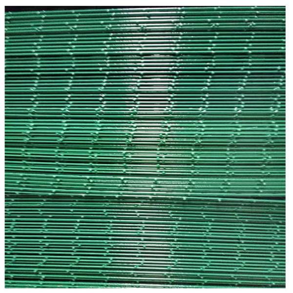 Professional Manufacture Promotion Price 4x4 Welded Wire Mesh Panel Chicken Cage