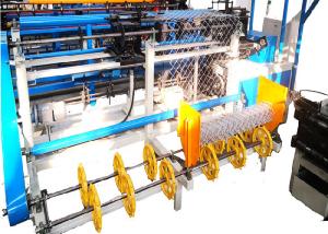 China 380v Cyclone Wire Diamond 1.8mm Semi Automatic Chain Link Machine factory
