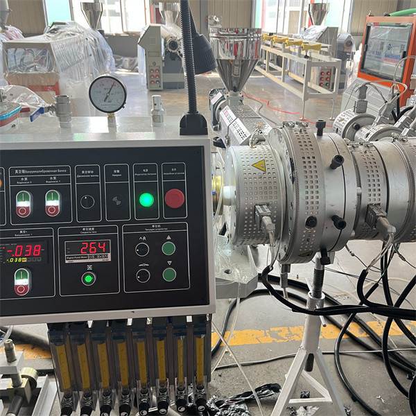 Plastic Water Gas Oil Supply Pipe Tube Extrusion Production Line Single Screw