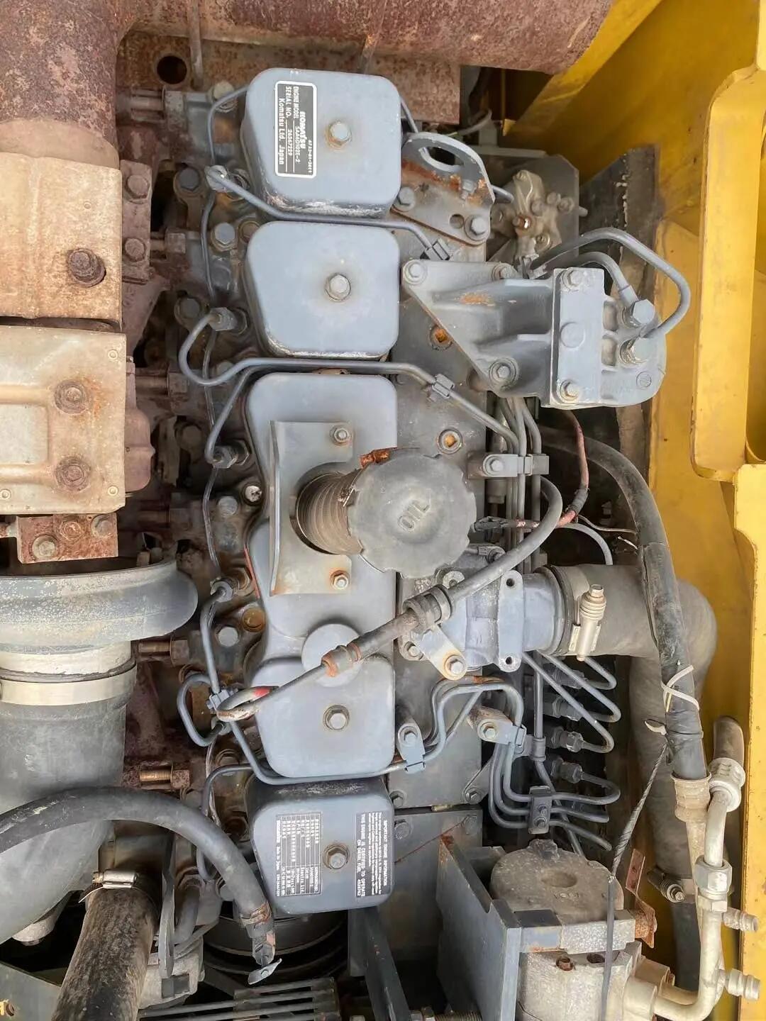 Komatsu PC300 Excavator 1.4 Bucket Capacity 3000 KG Machine Weight Japan Original Used