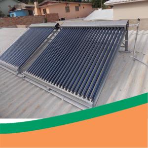 China Vertical Vacuum Tubes Solar Collector Low Pressure Solar Water Heater For Pool factory