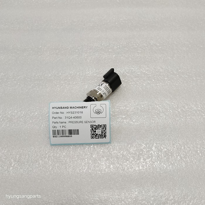 Excavator Spare Parts Pressure Sensor 31Q4-40600 31Q4-40800 For R210W-9 R210LC9BC