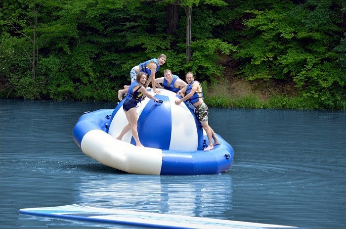 3.6*3.6m Water Area Rotating Spinner Blow Up Toys For Amusement