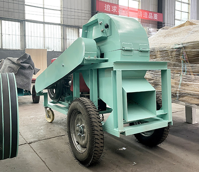 Mill Crusher KL-900 Square Mouth Crusher 50hp Diesel Horsepower