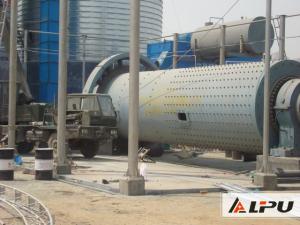 China Low Energy Consumption Cement Ball Mill Equipment , Industrial Ball Mill factory