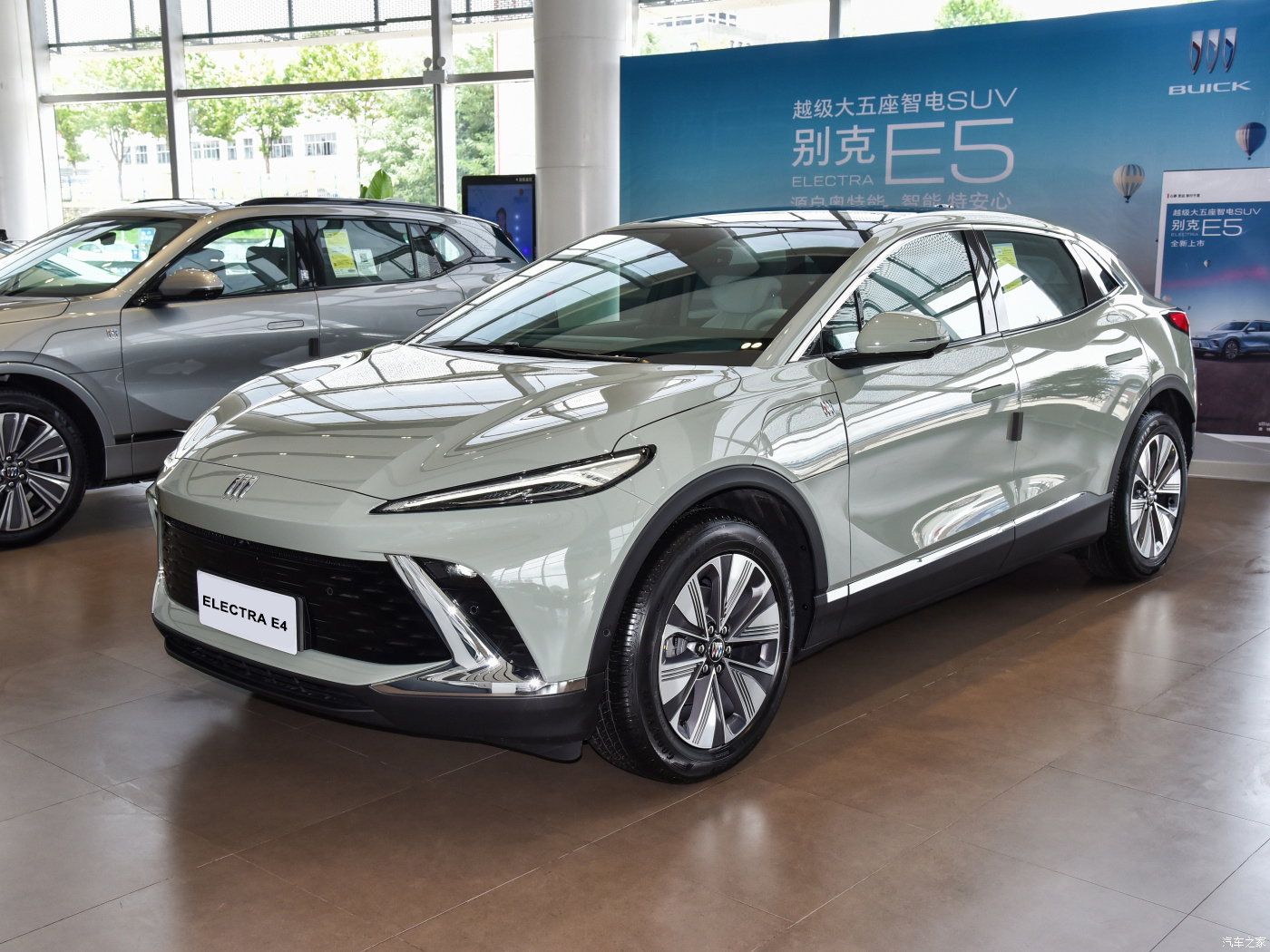 2024 B-uick Electra E4 5 Seater 530km/620km Range 2WD 4X4 Electric SUV 0km Used EV Car with Fast Charging Time 0.5h