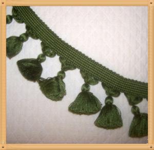 China Handmade OEM cotton pompom lace trimmings tassels fringes for curtain decoration factory