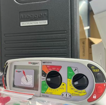 Megger LCD Display MFT1700 Series Multifunction Megger Tester MFT1711 and