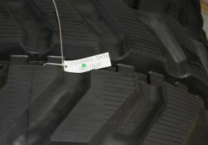 China 58 Link Excavator Rubber Track Kb450*81.5*76 For KOMASTU PC 30 PC40 factory