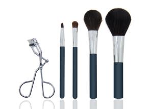 China 4 Pieces Goat Hair Natural Makeup Brush Set With Stainless Steel Eyelash Curler factory