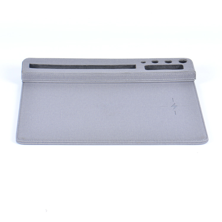Qi Wireless Charger Desk Mat , Christmas Gift Leather Desk Pad