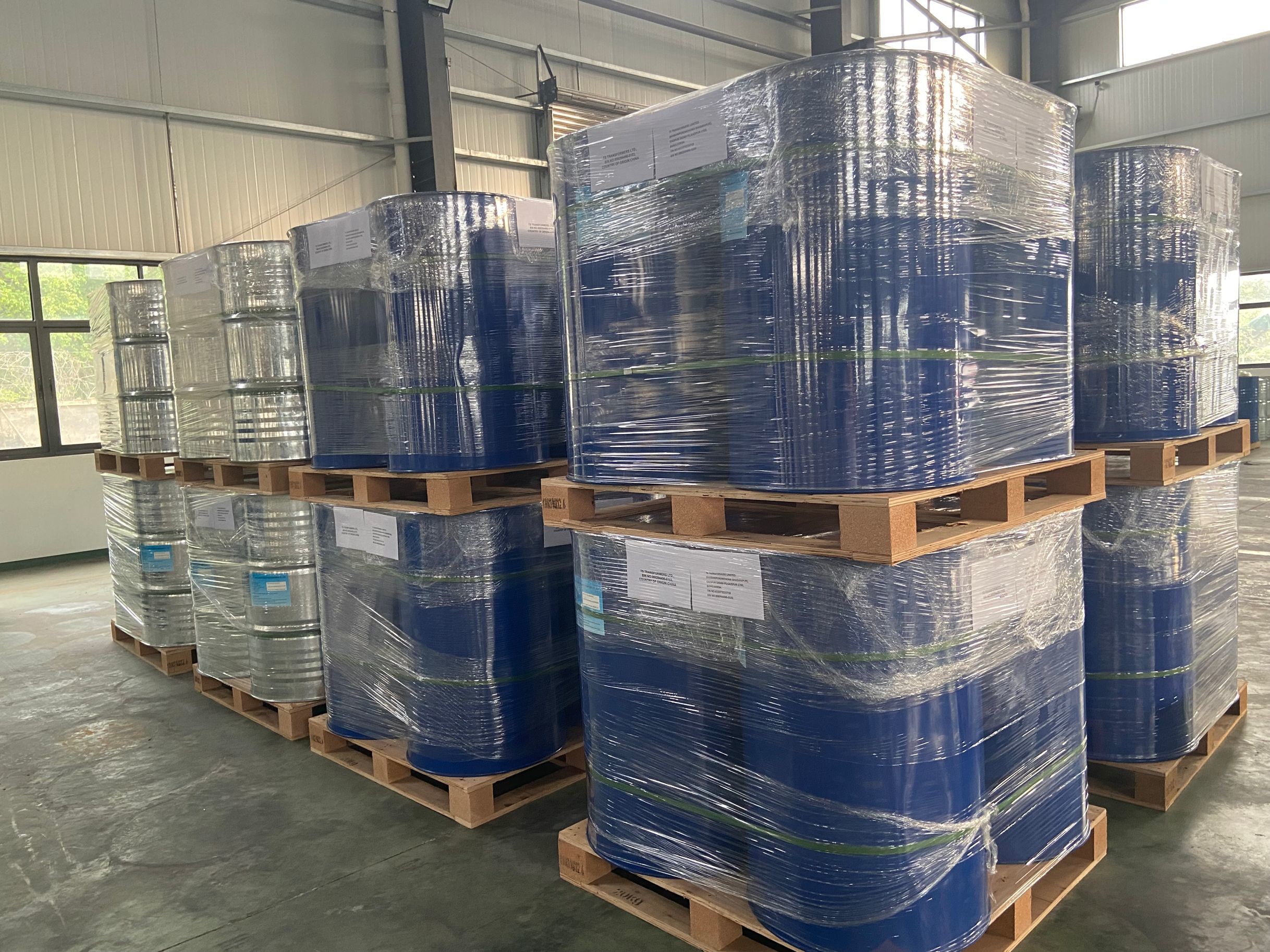 Clear Room Temperature Curing Epoxy Resin Liquid Hardener For Low Voltage