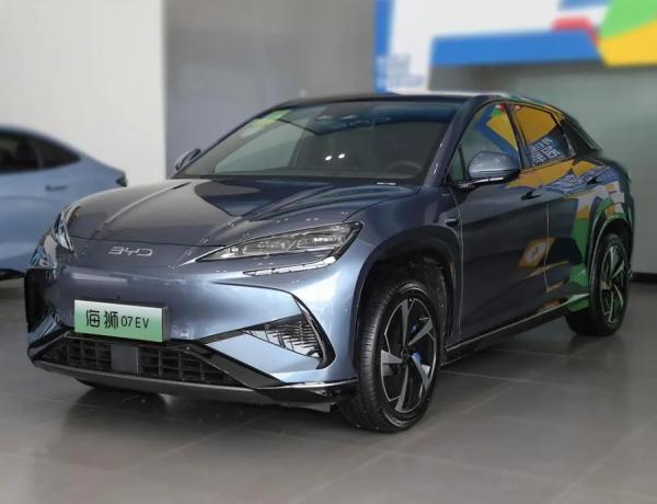 Pure Electric 2024 BYD Sea Lion 07 EV Dual Motor 4 Wheel Drive Medium Sized SUV