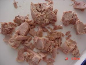 China Excellent Fine Taste Canned Tuna Chunks Natural Without Preservatives factory