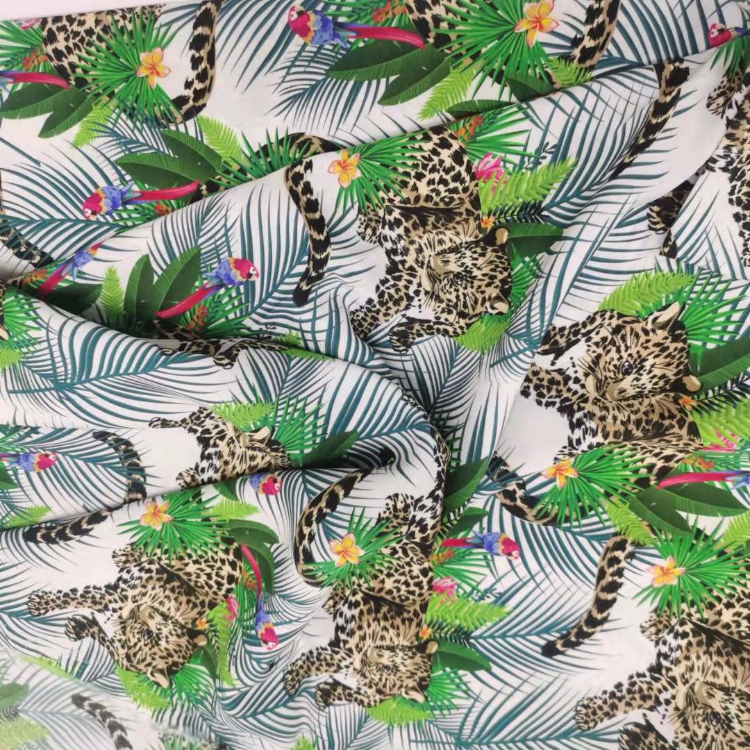 Screen Printed Microfiber Fabric 15Dx15D 30gsm 150cm Breathable 100% Nylon