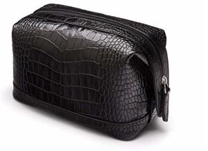 China Customized Trendy Look Makeup Bag Recyclable For Promotion / Travel factory